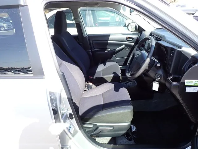 トヨタ　プロボックスバン　４ＷＤ