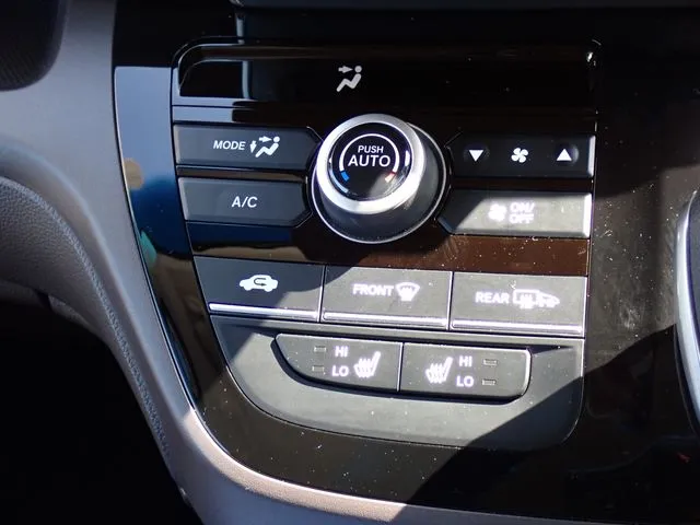 ホンダ　フリードプラス　ハイブリッド