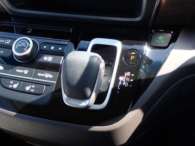 ホンダ　フリードプラス　ハイブリッド