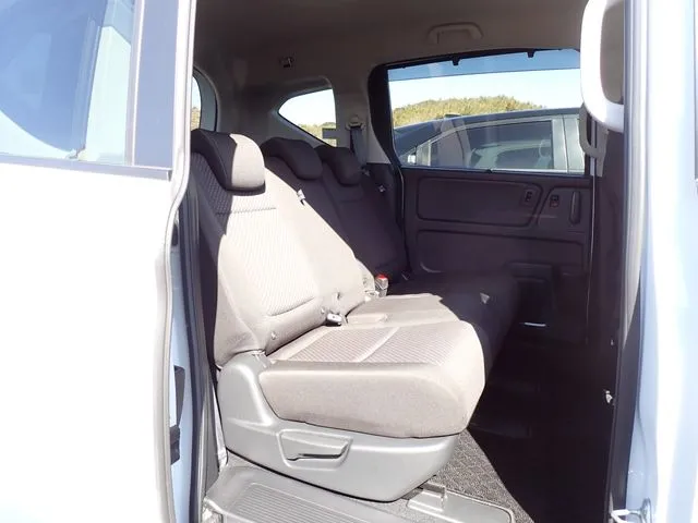 ホンダ　フリードプラス　ハイブリッド