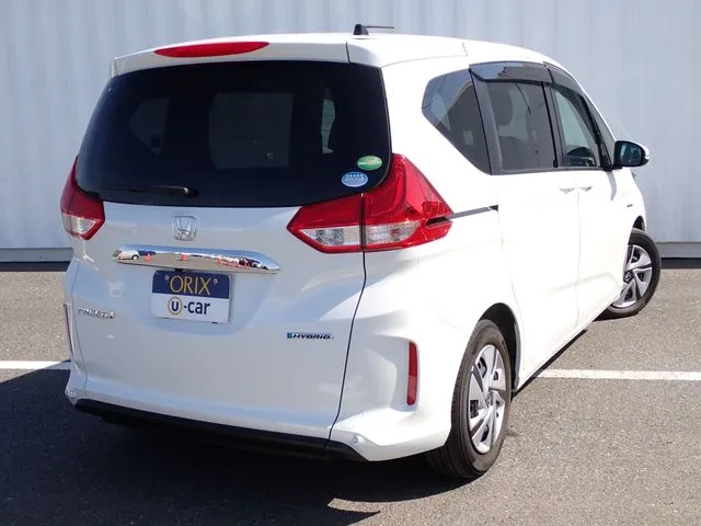 ホンダ　フリードプラス　ハイブリッド