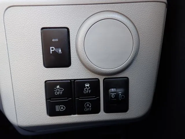 ダイハツ ミラ イース