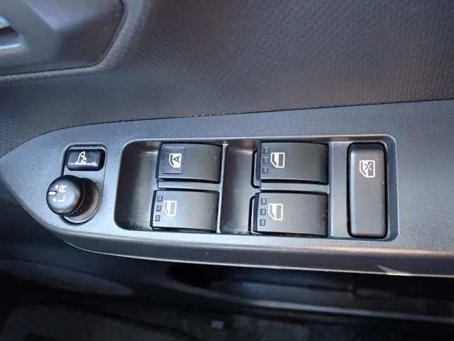 ダイハツ ミラ イース