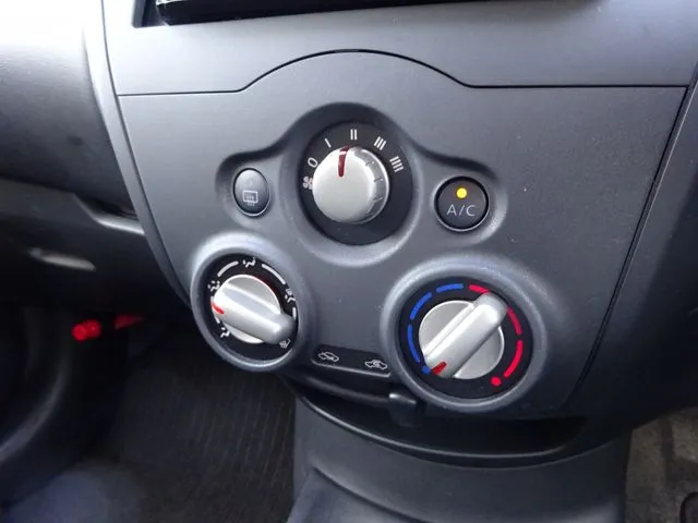 ノート（ニッサン）の車両写真