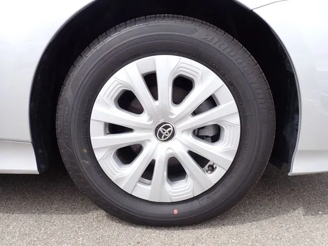 トヨタ プリウス