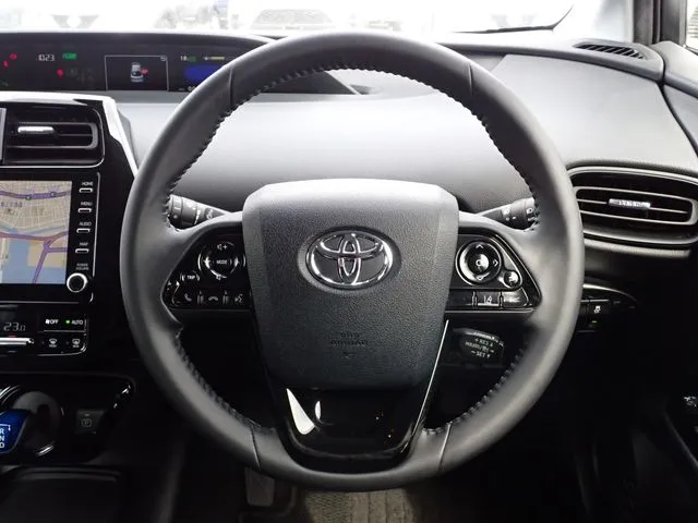 トヨタ プリウス