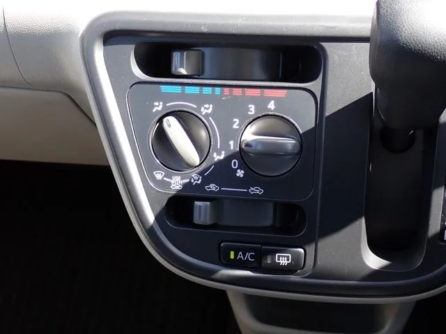 ダイハツ　ブーン