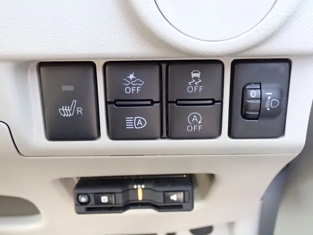 ダイハツ　ムーヴ　４ＷＤ