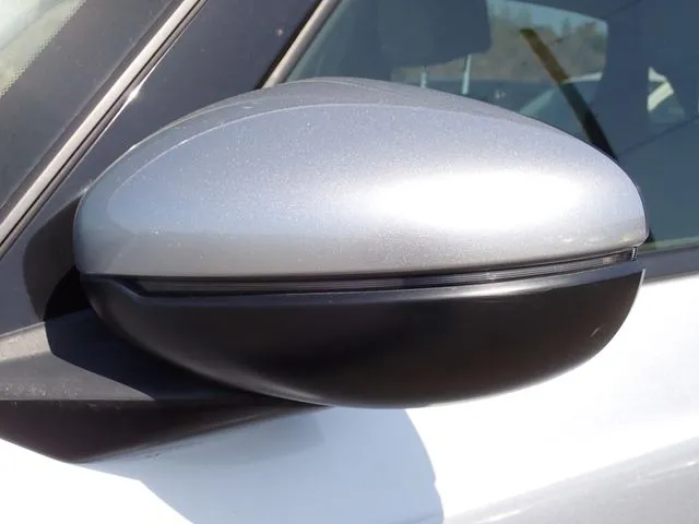 ホンダ　フィット　４ＷＤ