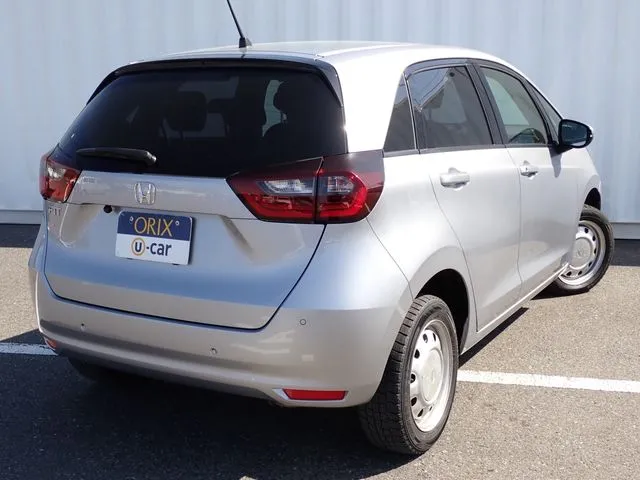 ホンダ　フィット　４ＷＤ