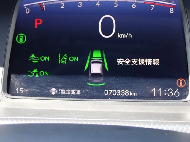 ホンダ　フィット　４ＷＤ