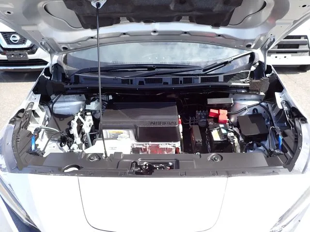 リーフ(ニッサン)の車両写真