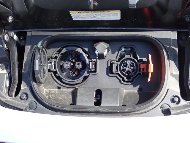 リーフ(ニッサン)の車両写真