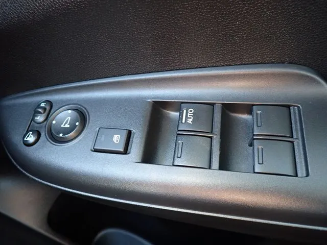 ホンダ　フィット　ハイブリッド