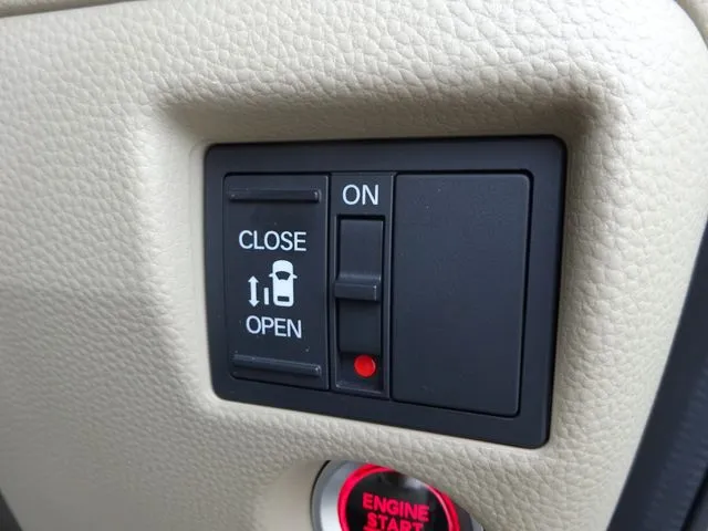 Ｎ　ＢＯＸ（ホンダ）の車両写真