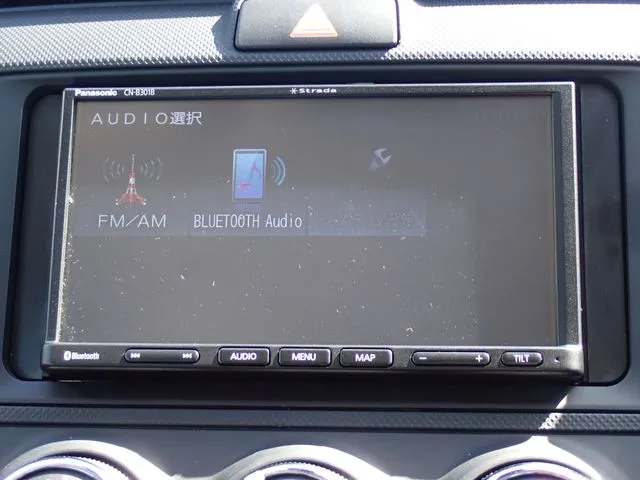 トヨタ　カローラアクシオ　４ＷＤ