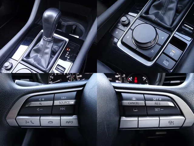 ＭＡＺＤＡ３　セダン（マツダ）の車両写真