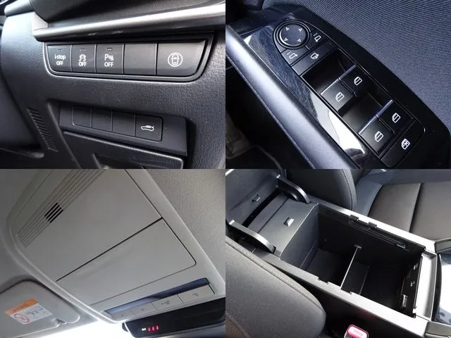 ＭＡＺＤＡ３　セダン（マツダ）の車両写真