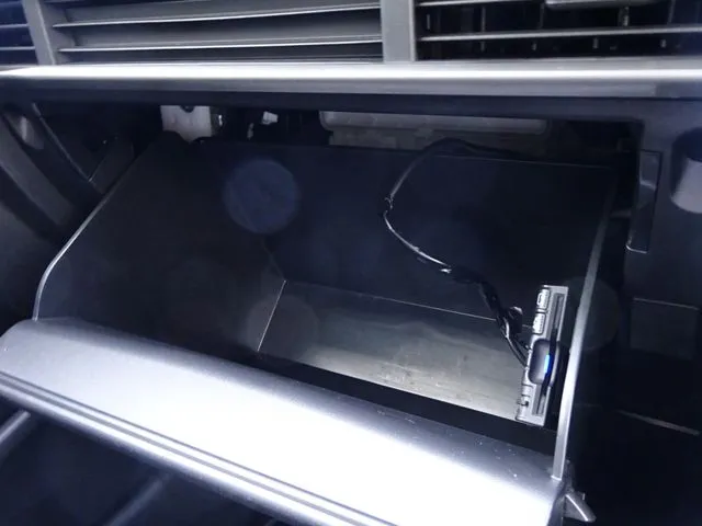 ＭＡＺＤＡ３　セダン（マツダ）の車両写真