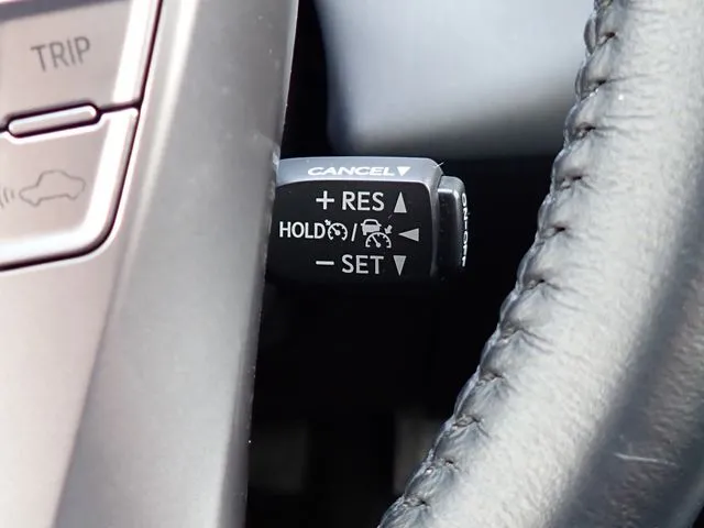 トヨタ プリウス アルファ