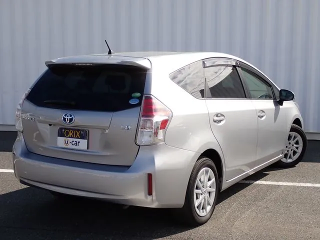 トヨタ プリウス アルファ