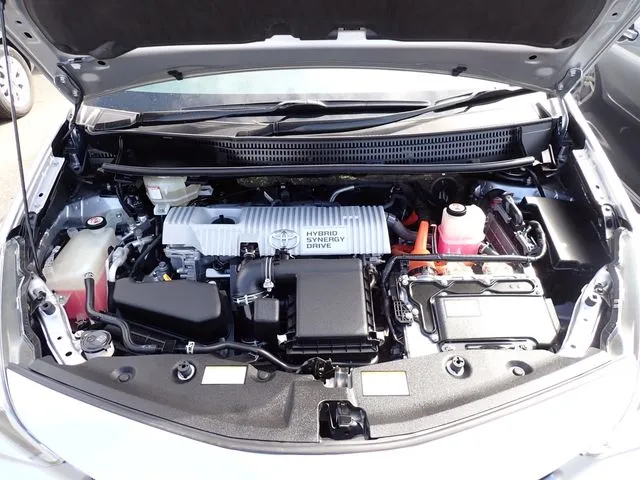 トヨタ プリウス アルファ