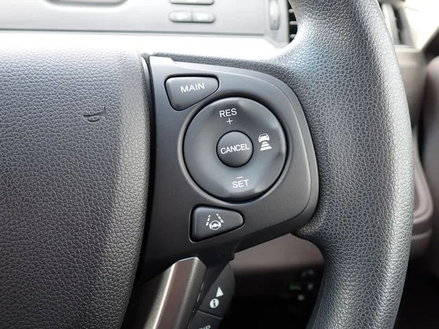 フリードプラス　ハイブリッド（ホンダ）の車両写真