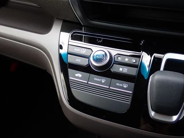 フリードプラス　ハイブリッド（ホンダ）の車両写真