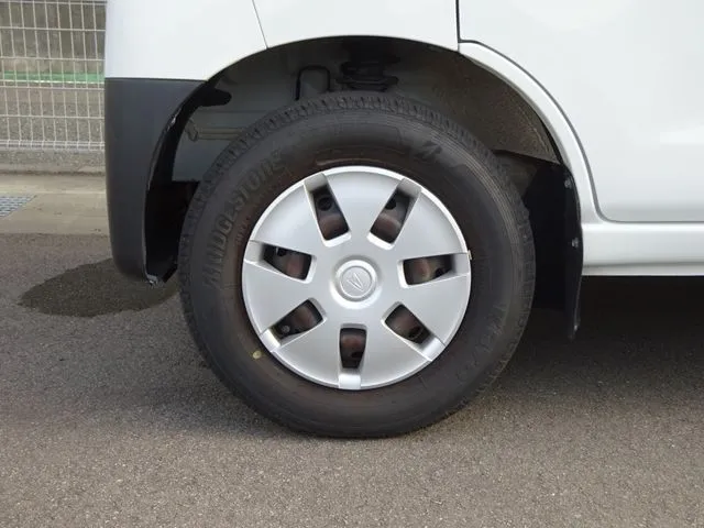 ハイゼットカーゴ（ダイハツ）の車両写真