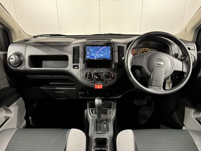 ニッサン　ＡＤ　４ＷＤ