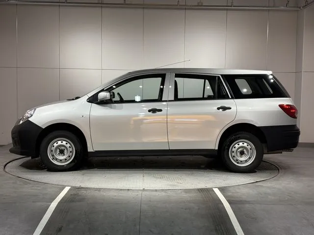 ニッサン　ＡＤ　４ＷＤ