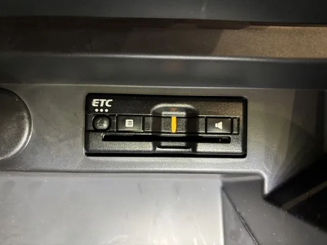 スズキ ソリオ 4WD