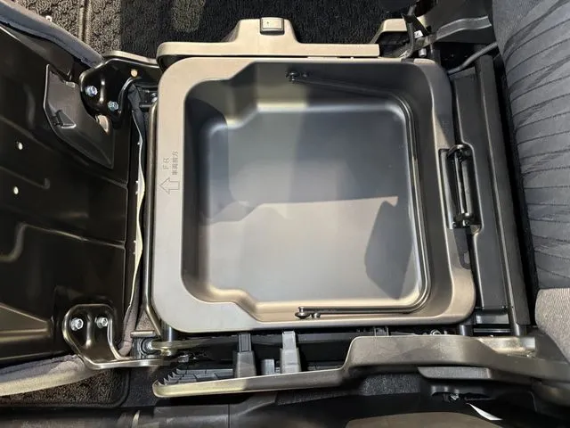 スズキ ソリオ 4WD