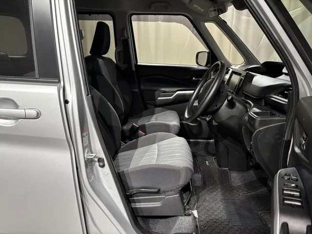 スズキ ソリオ 4WD