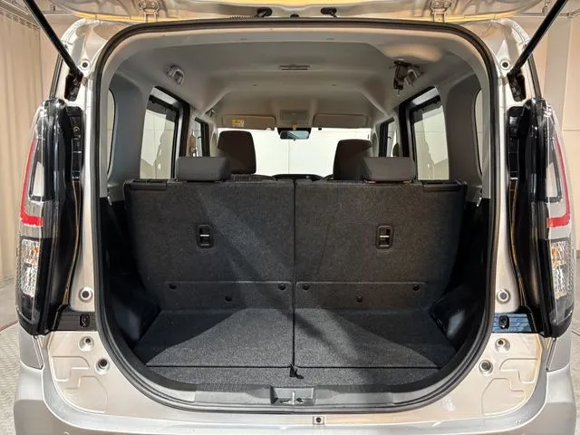 スズキ ソリオ 4WD