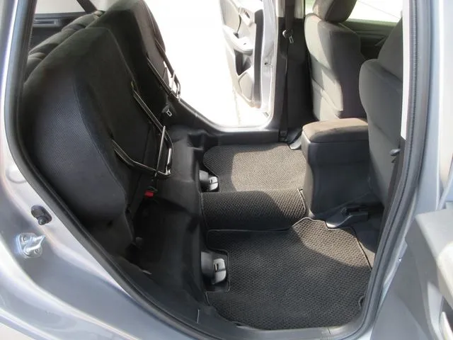 シャトル　ハイブリッド（ホンダ）の車両写真