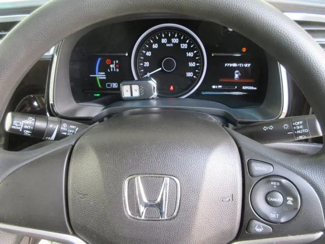 シャトル　ハイブリッド（ホンダ）の車両写真