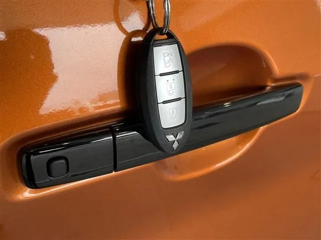 デリカ　ミニ（ミツビシ）の車両写真