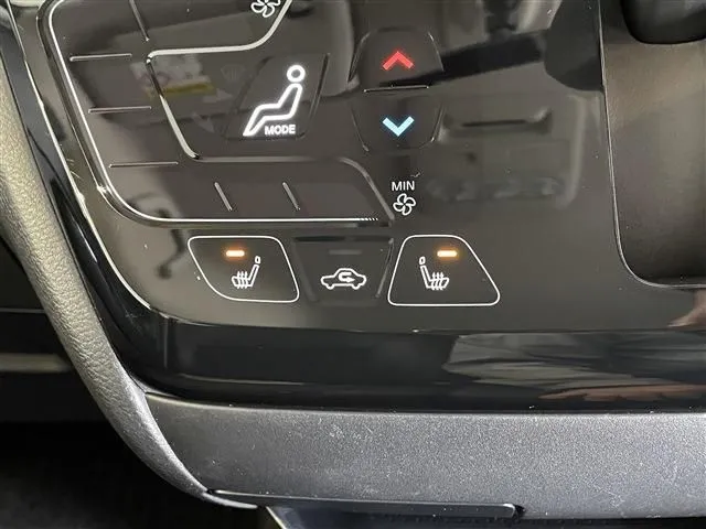 デリカ　ミニ（ミツビシ）の車両写真