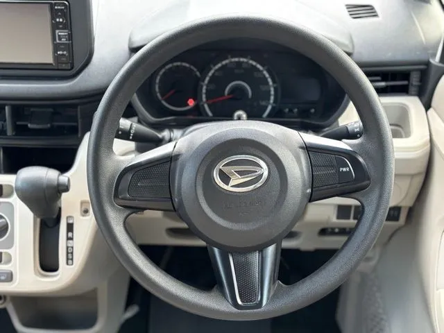 ムーヴ（ダイハツ）の車両写真