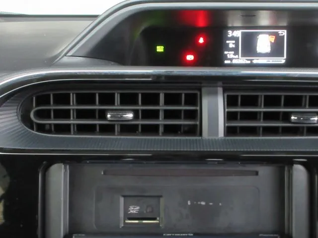 アクア（トヨタ）の車両写真