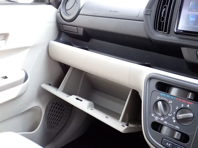 ブーン（ダイハツ）の車両写真