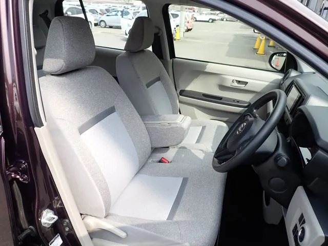 ブーン（ダイハツ）の車両写真