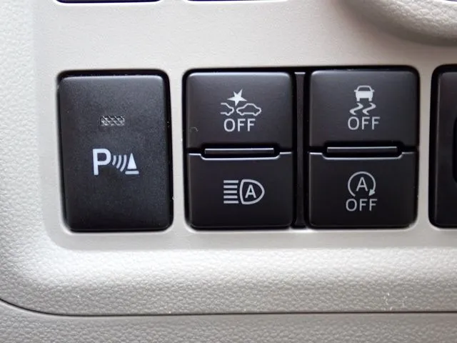 ブーン（ダイハツ）の車両写真