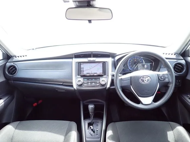 トヨタ　カローラフィールダー　ハイブリッド