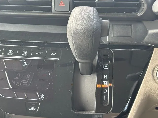 ルークス（ニッサン）の車両写真