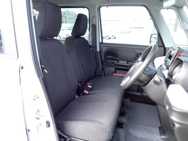 フレアワゴン（マツダ）の車両写真