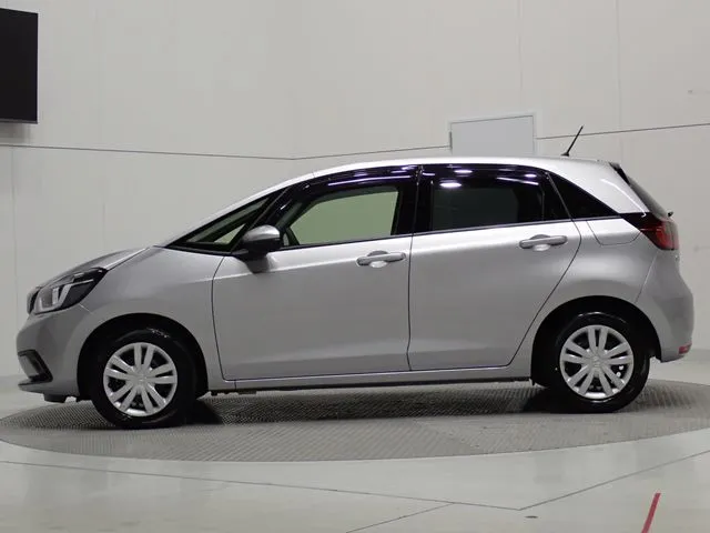 ホンダ　フィット　ｅ：ＨＥＶ