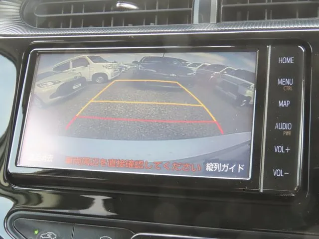 アクア（トヨタ）の車両写真