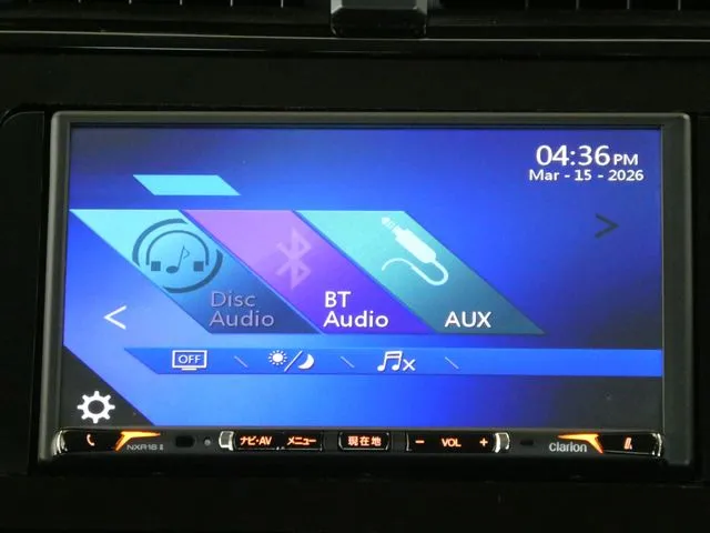 プリウス（トヨタ）の車両写真